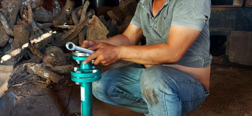 Thiết bị tẩy cáu cặn đá vôi